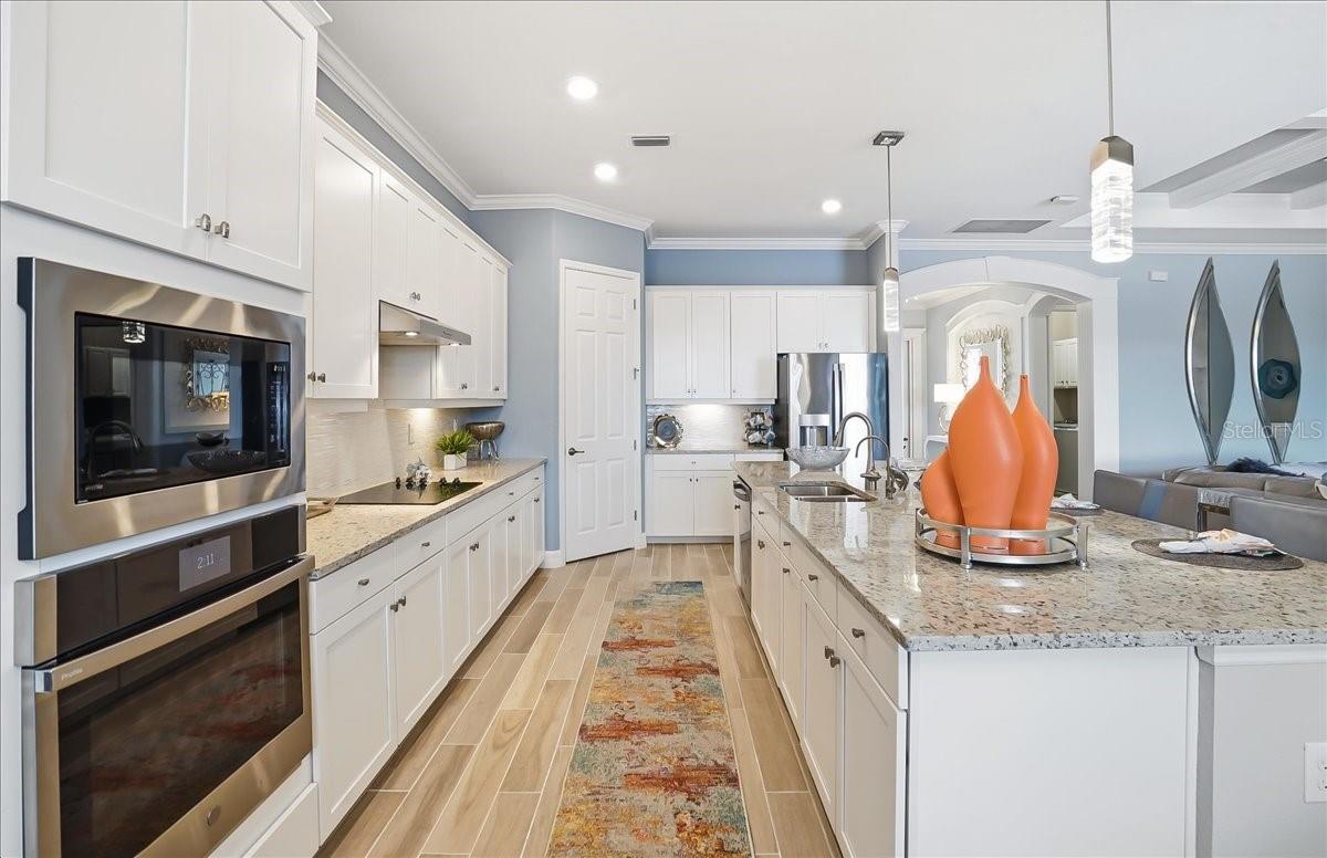 Image 9 of 89 For 10900 Tarflower Drive