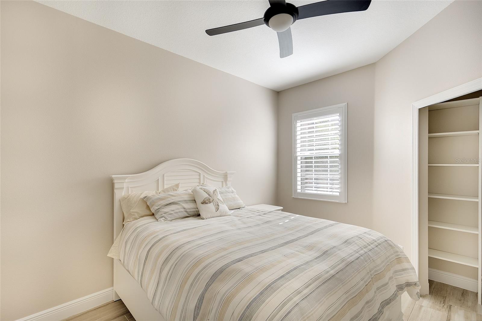 Image 27 of 33 For 7482 Divot Loop 6a