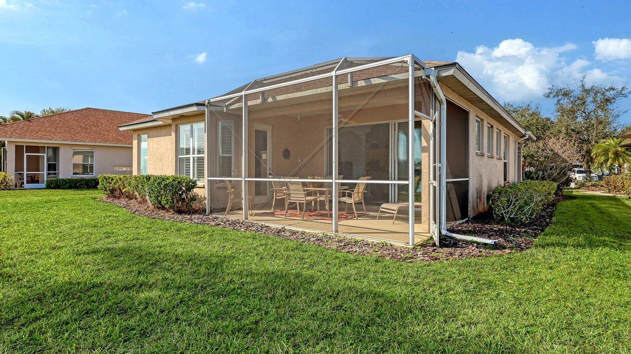 Image 38 of 76 For 7423 Sea Island Lane