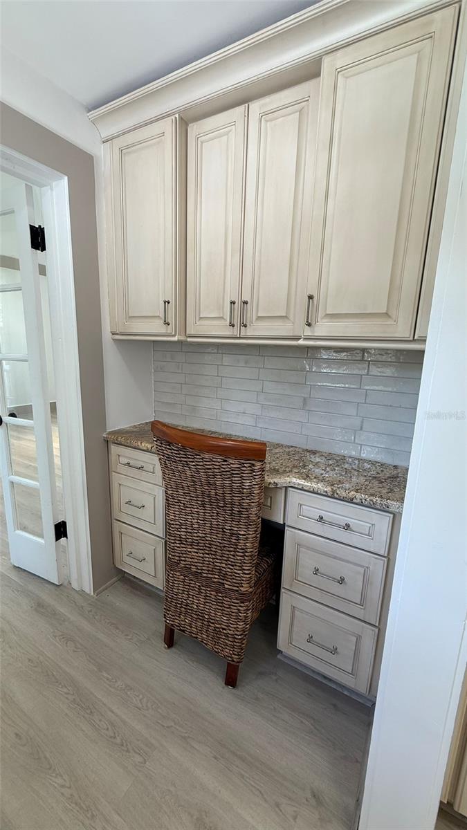 Listing photo id 40 for 1330 Cherry Street Ne