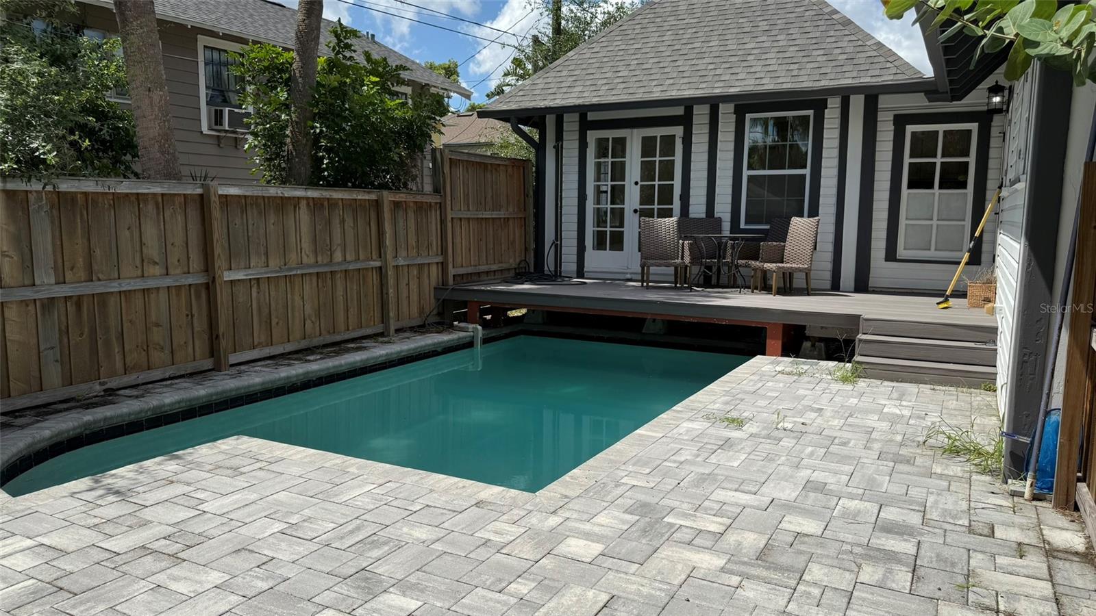 Listing photo id 58 for 1330 Cherry Street Ne