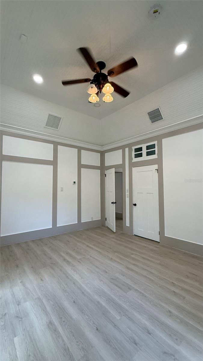 Listing photo id 70 for 1330 Cherry Street Ne