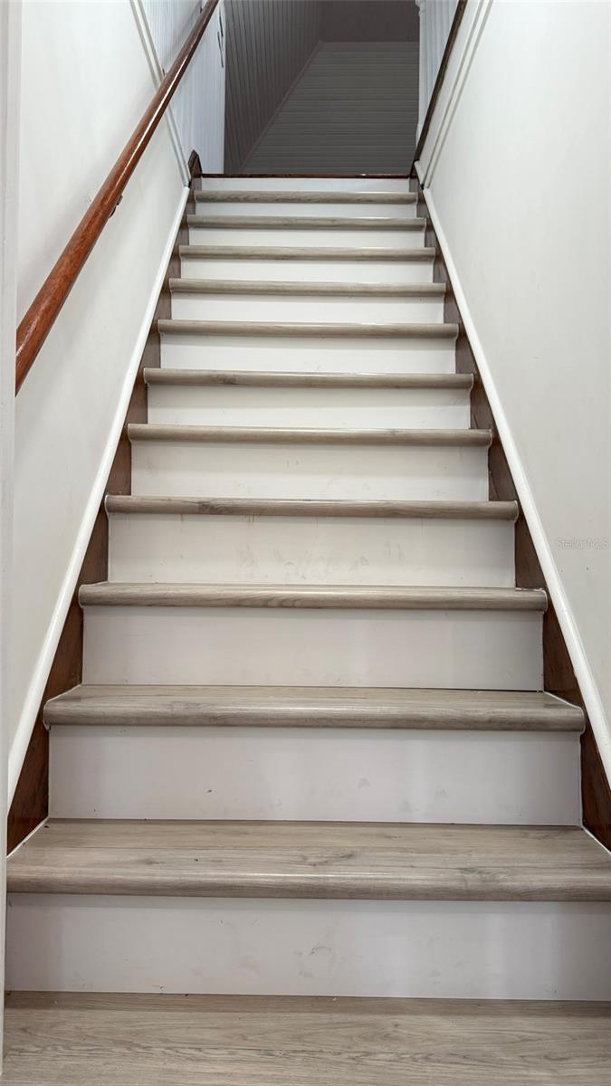 Listing photo id 73 for 1330 Cherry Street Ne