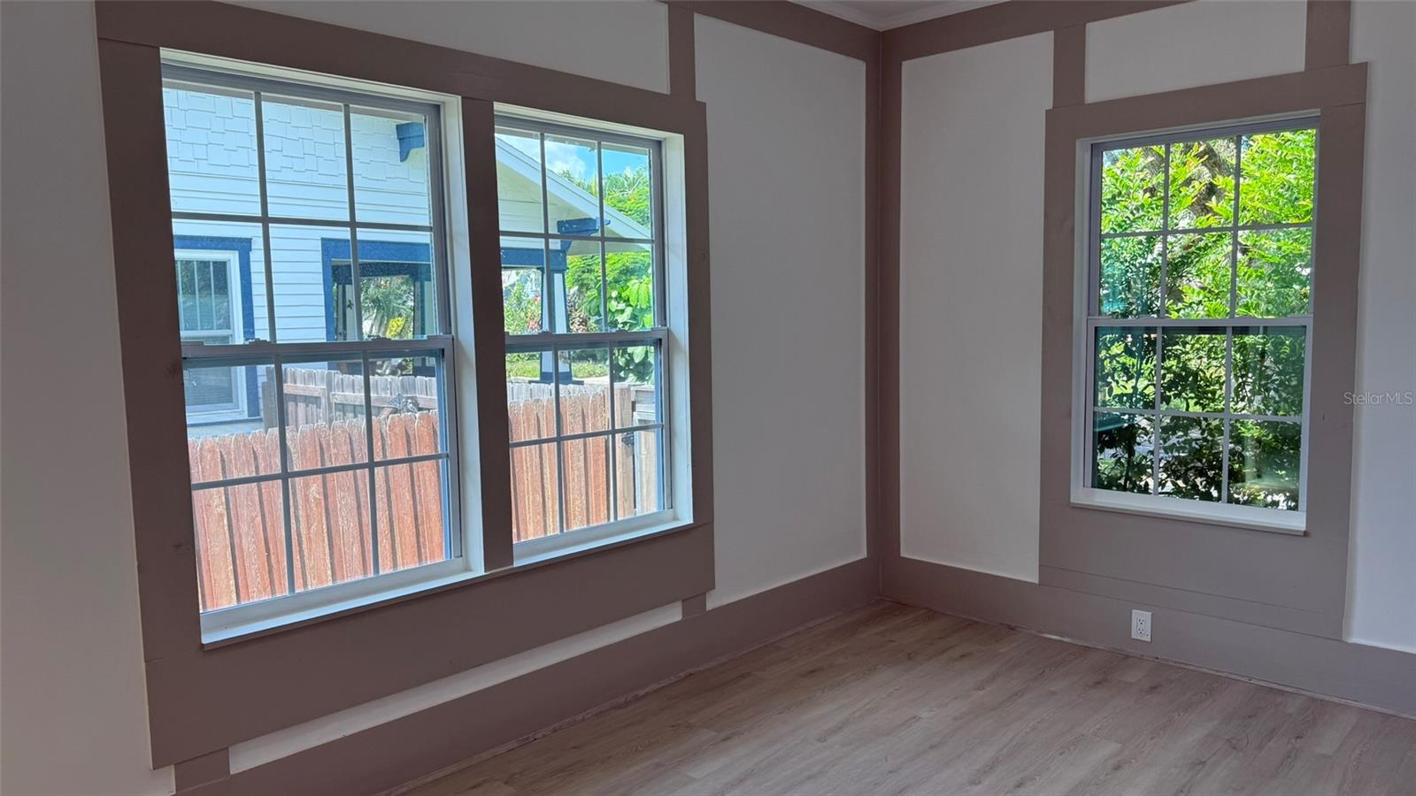 Listing photo id 90 for 1330 Cherry Street Ne