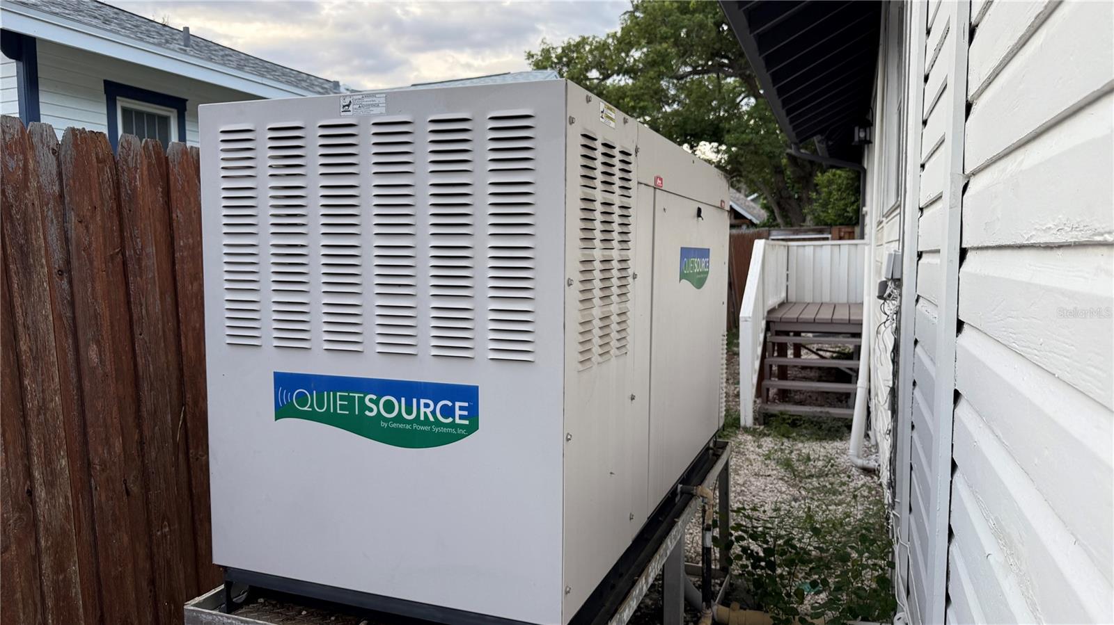 Listing photo id 93 for 1330 Cherry Street Ne