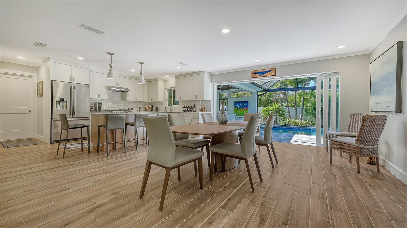 Image 11 of 51 For 1717 Field Road