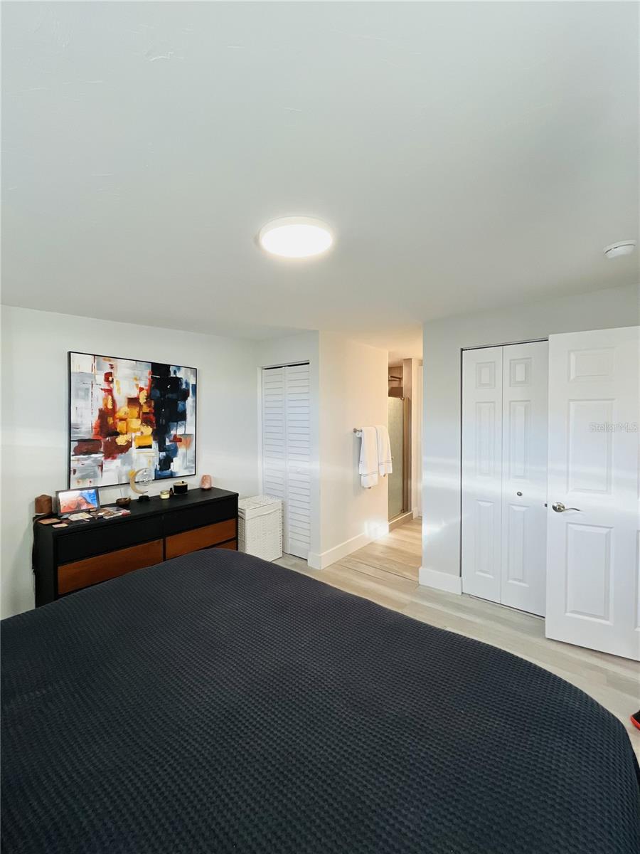 Image 12 of 49 For 6614 New Jersey Street