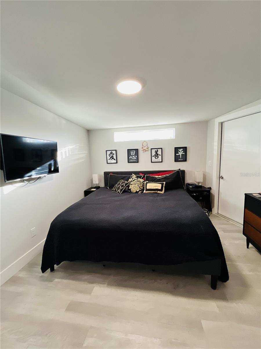 Image 14 of 49 For 6614 New Jersey Street