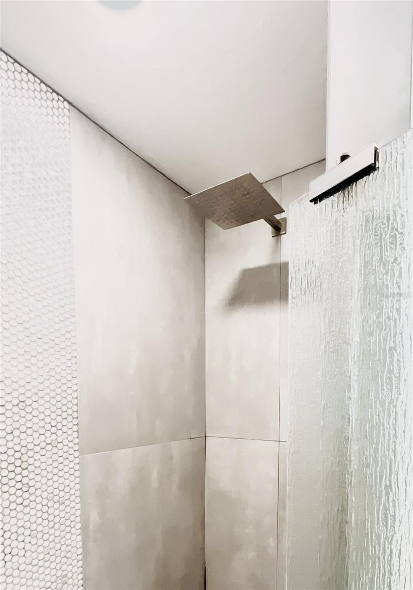 Image 18 of 49 For 6614 New Jersey Street