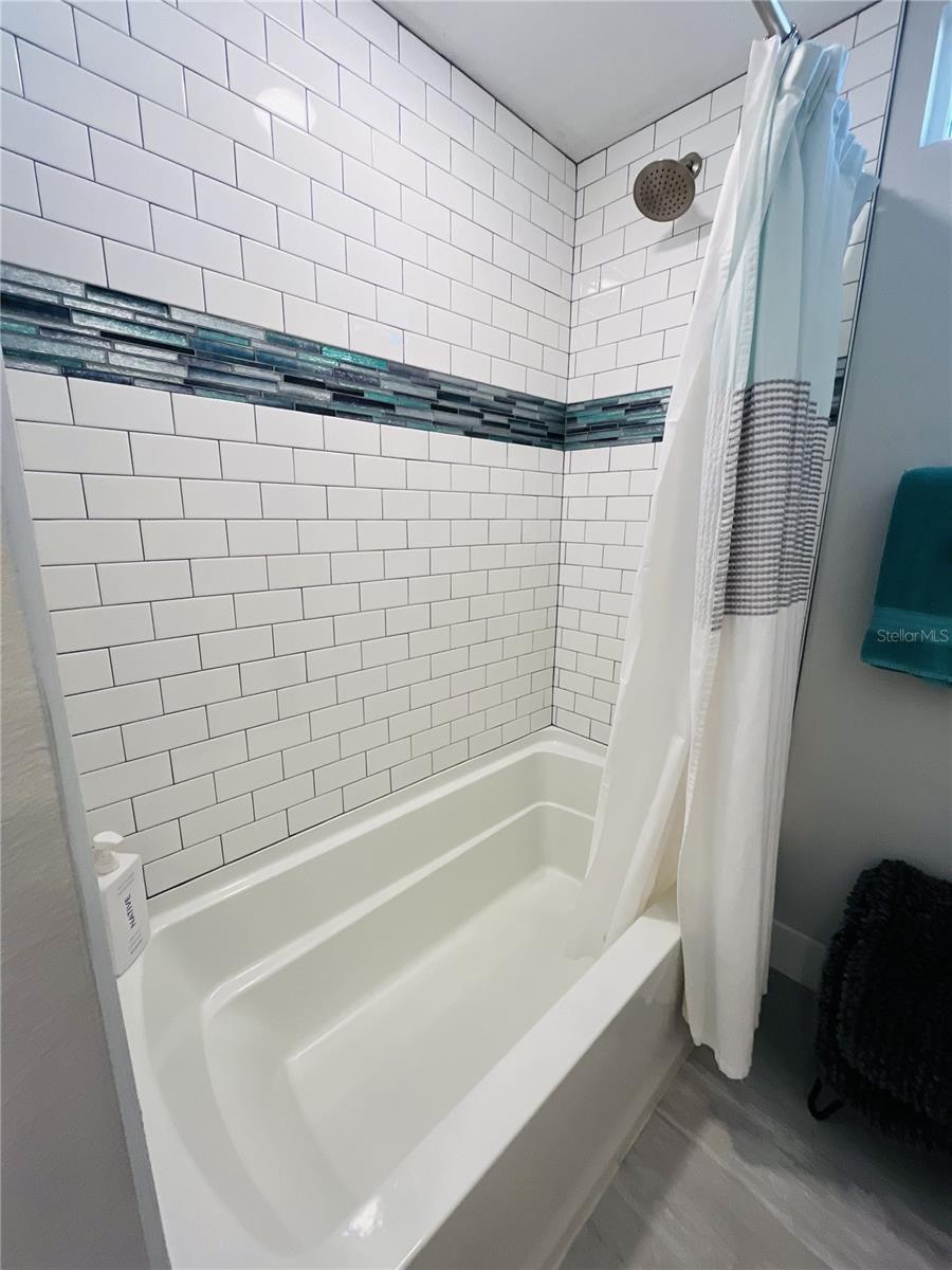 Image 25 of 49 For 6614 New Jersey Street