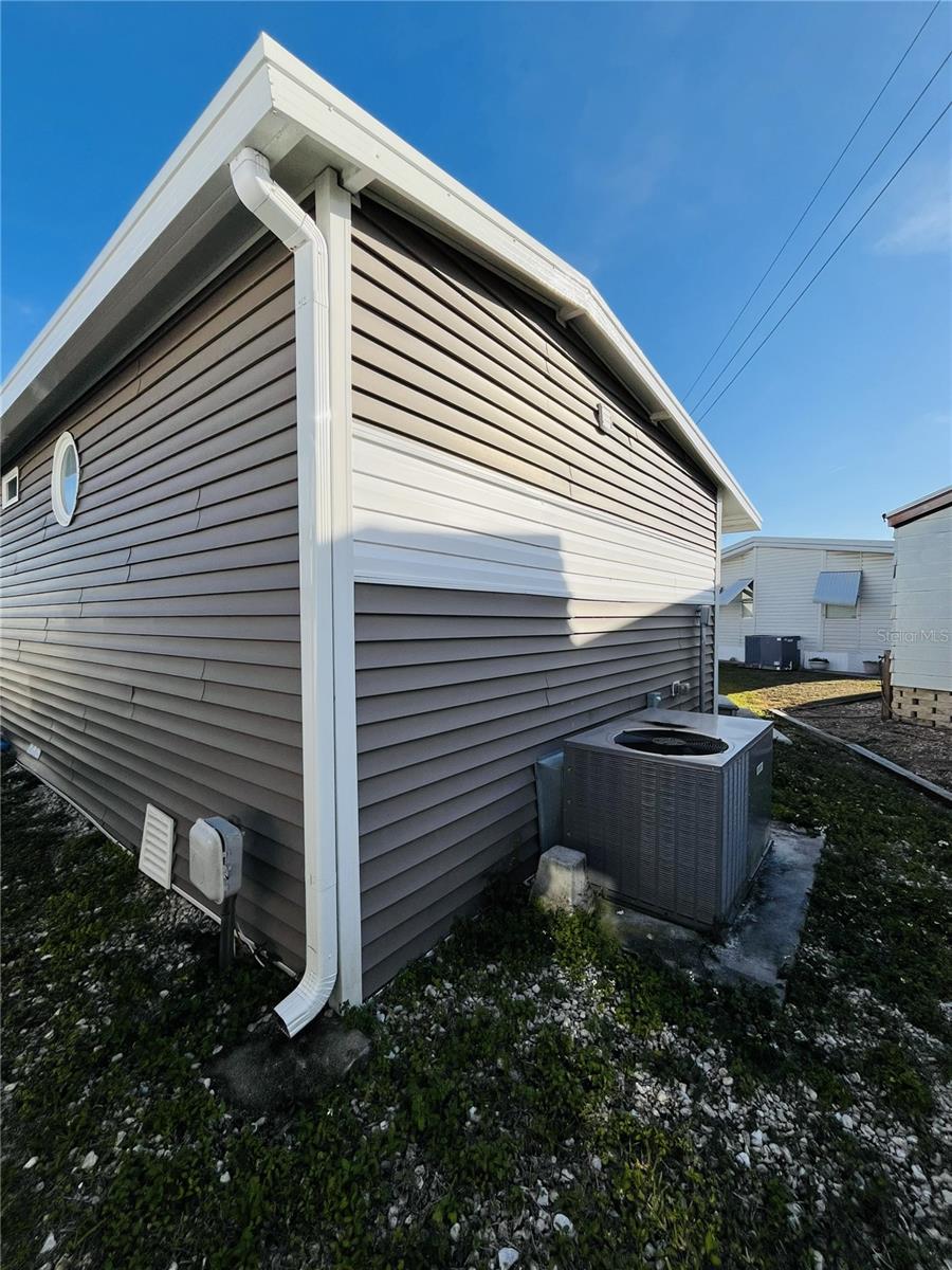 Image 31 of 49 For 6614 New Jersey Street