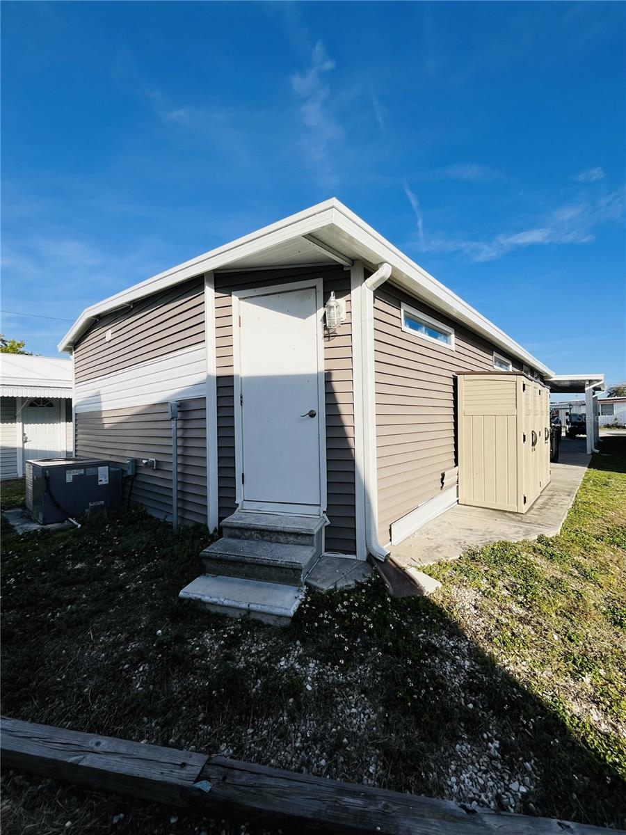 Image 33 of 49 For 6614 New Jersey Street