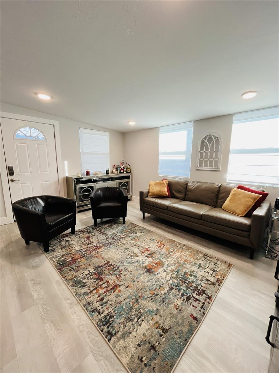 Image 8 of 49 For 6614 New Jersey Street