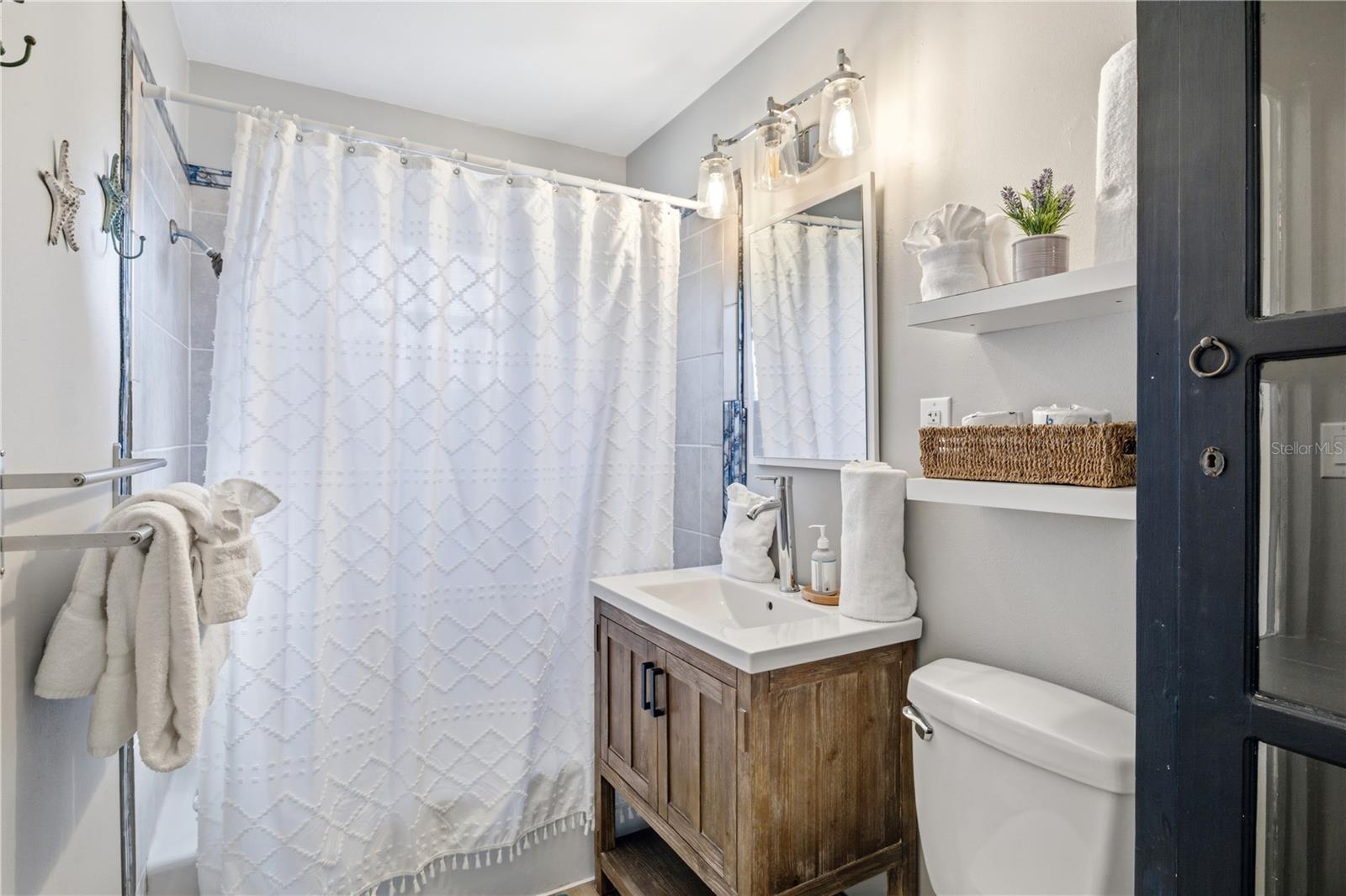 Image 26 of 52 For 205 Haverkos Court