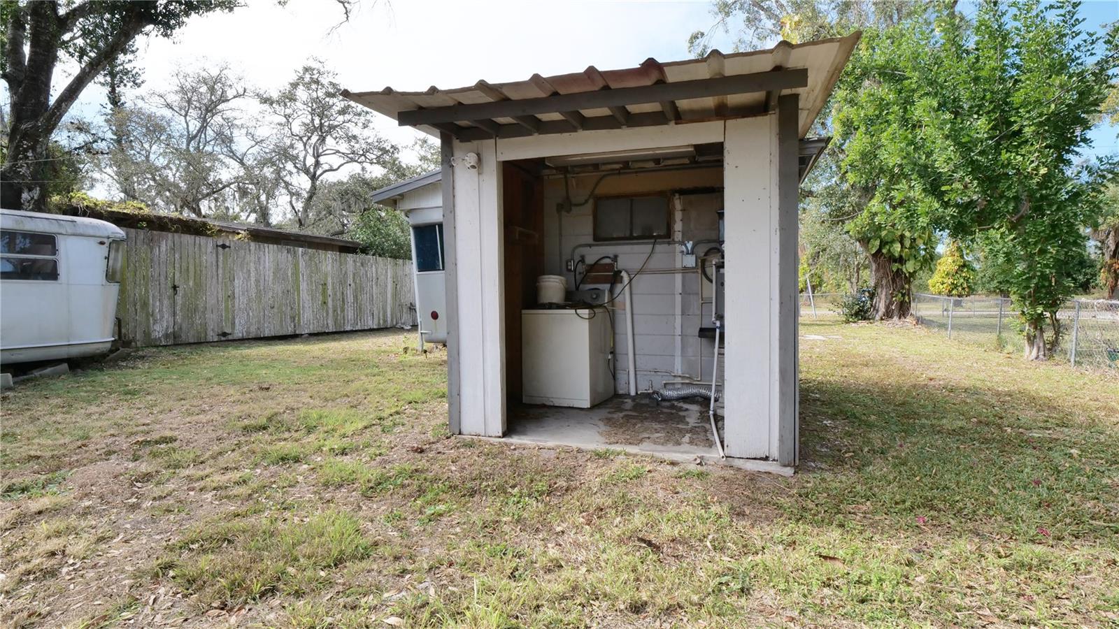 Image 11 of 11 For 4821 Victoria Avenue