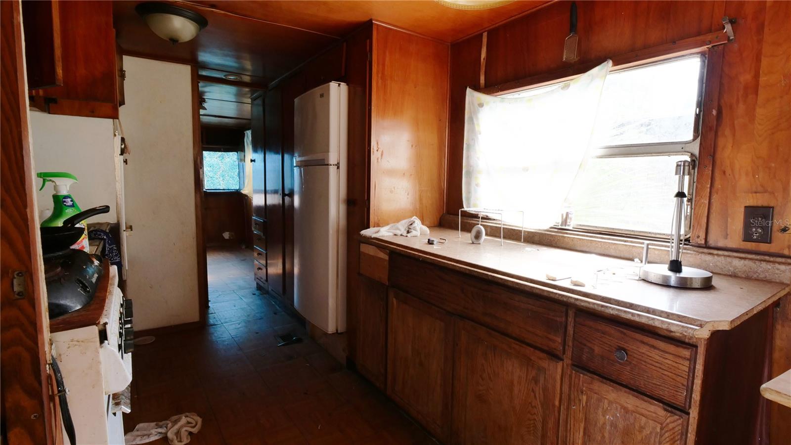 Image 9 of 11 For 4821 Victoria Avenue