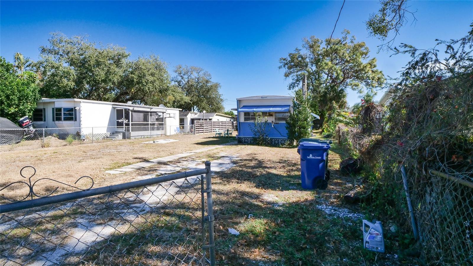 Image 19 of 24 For 4881 Victoria Avenue