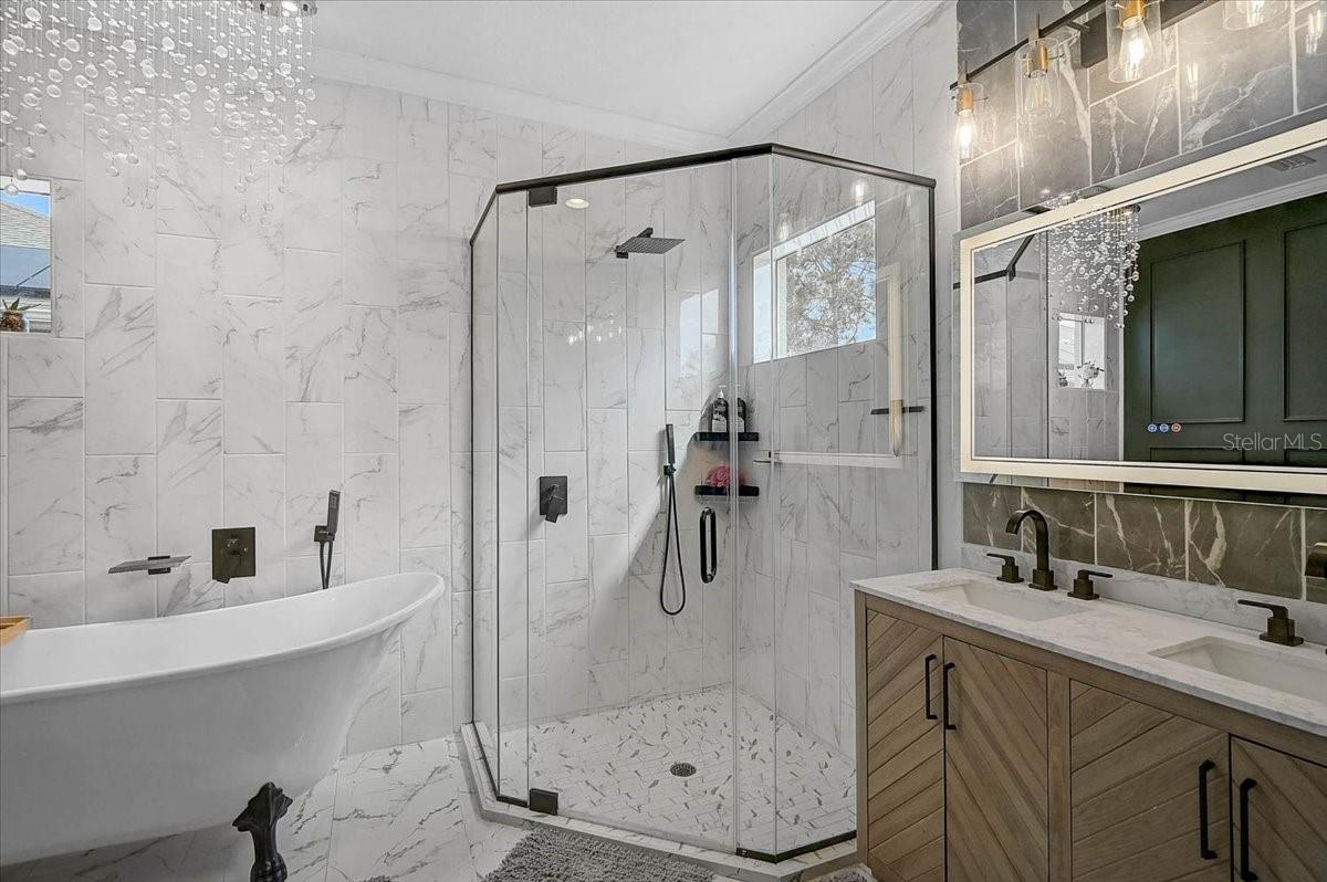 Image 24 of 57 For 1530 Westover Avenue