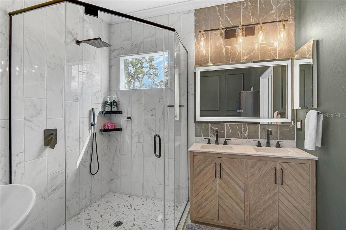 Image 26 of 57 For 1530 Westover Avenue