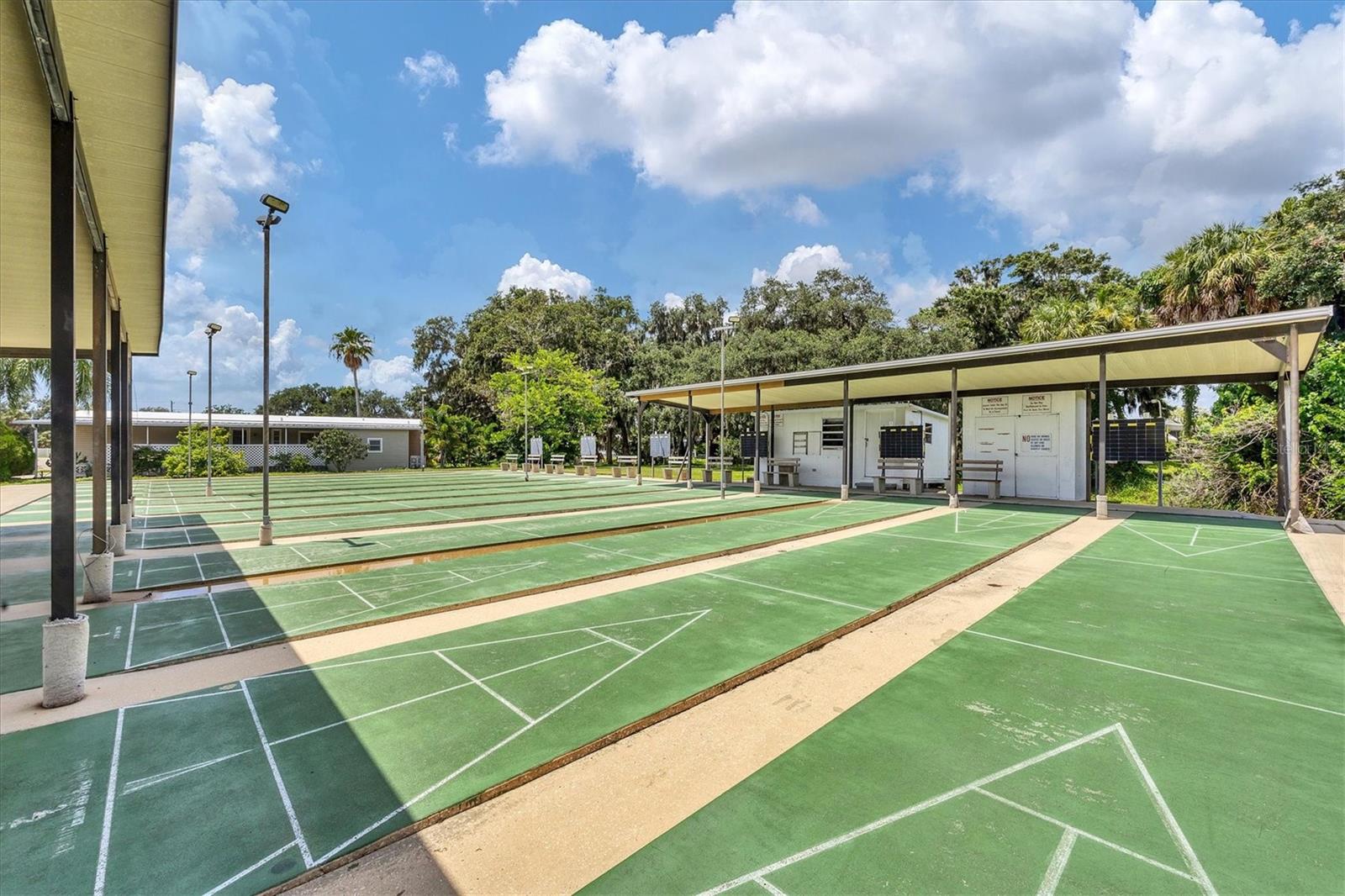 Image 30 of 36 For 6710 36th Avenue E 201