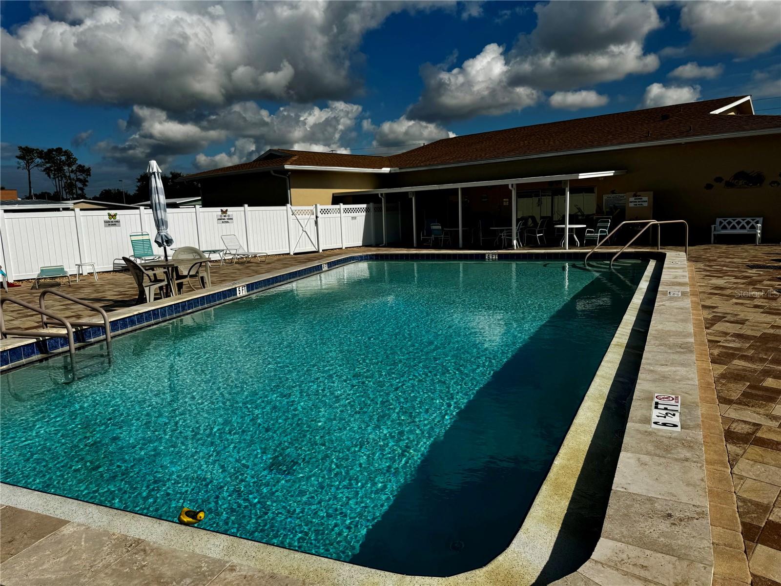 Image 3 of 29 For 5619 Bayshore Road 142