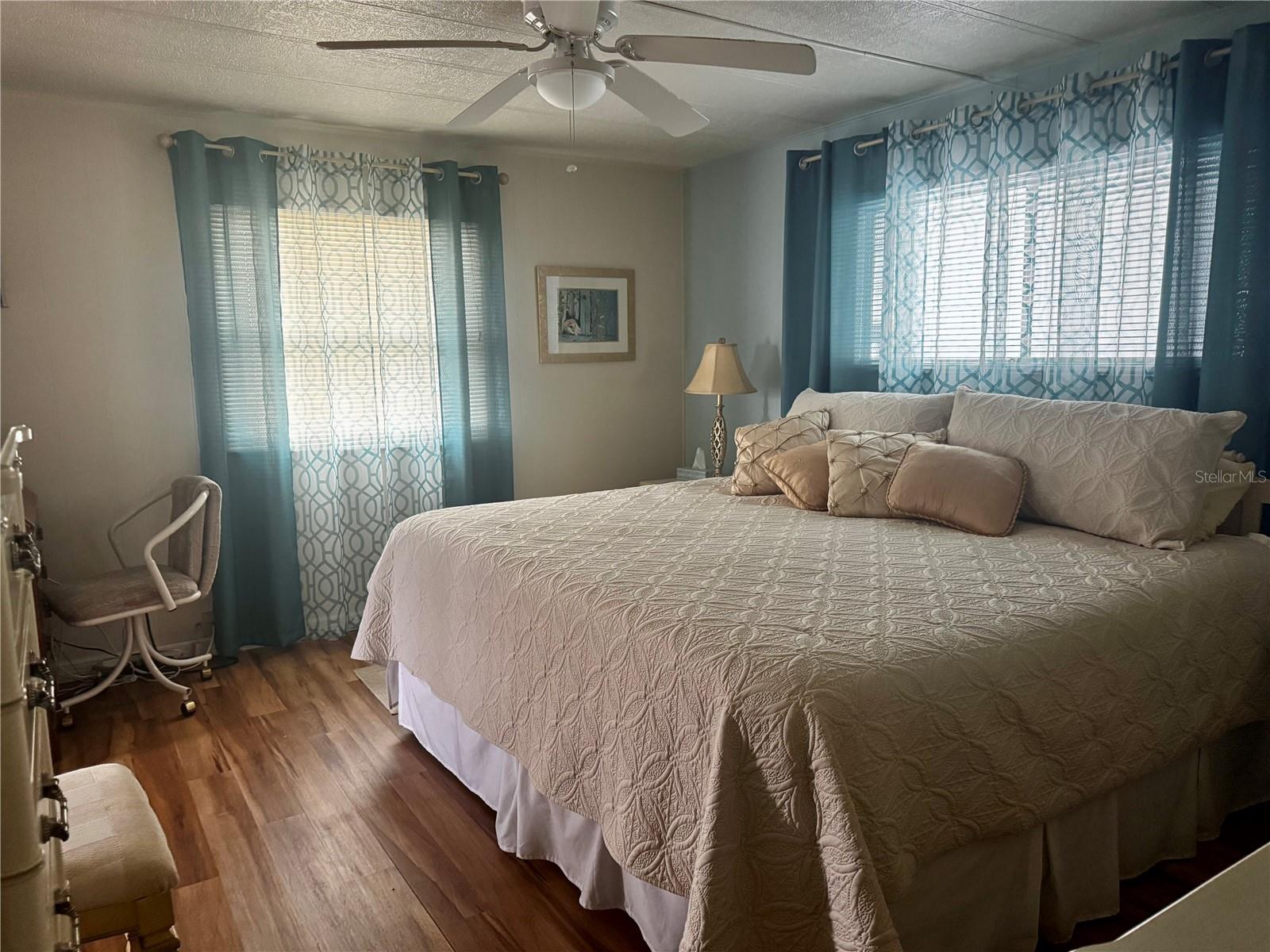 Image 6 of 29 For 5619 Bayshore Road 142