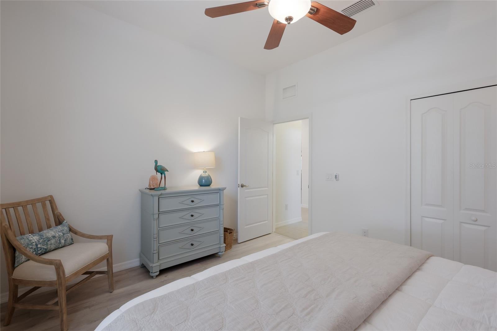 Image 29 of 42 For 14335 Stirling Drive