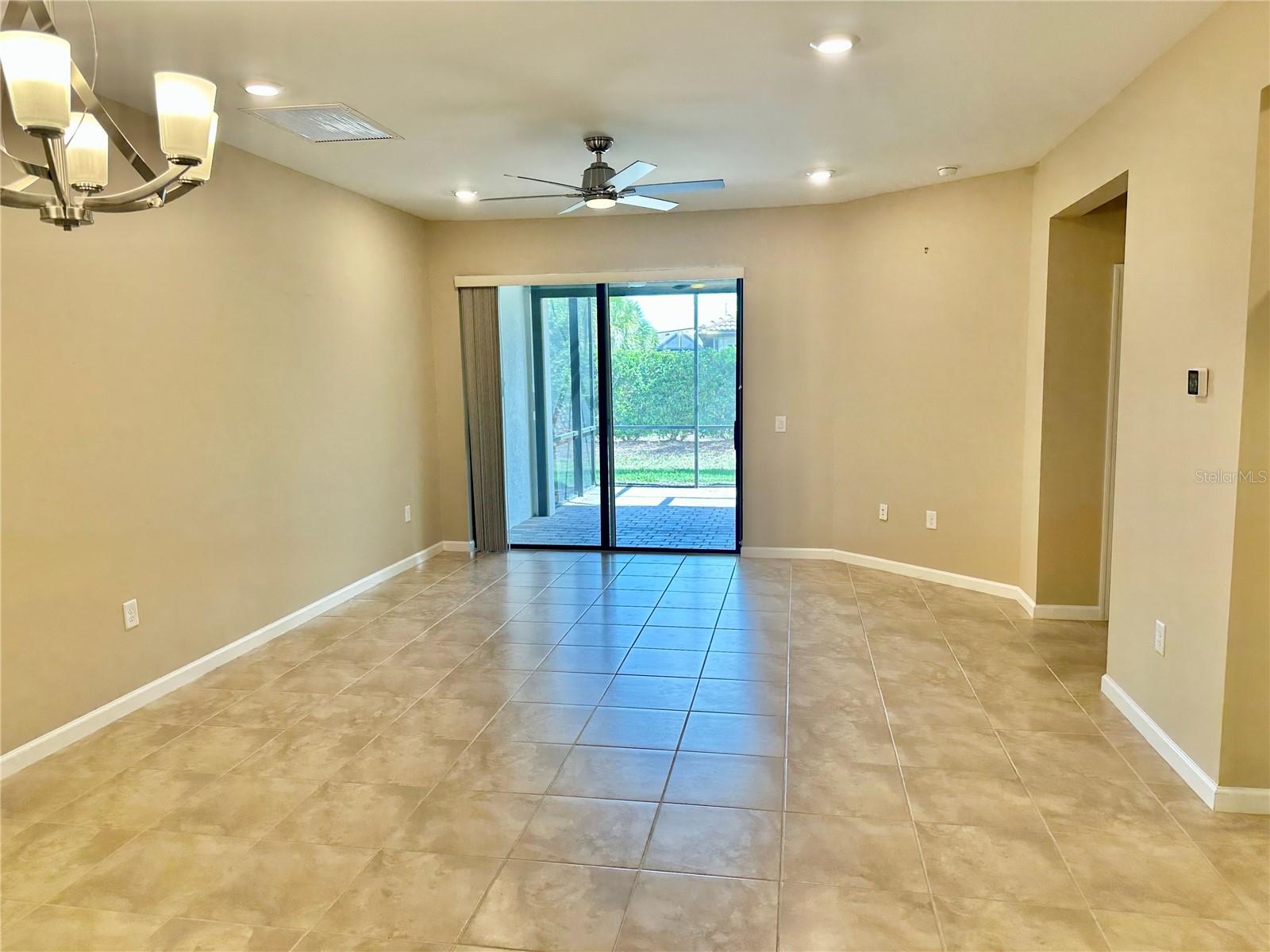 Image 11 of 51 For 17631 Camden Drive