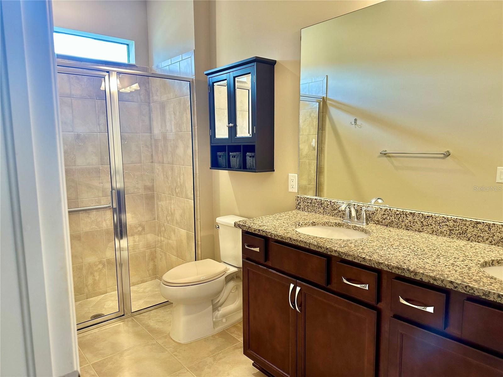 Image 21 of 51 For 17631 Camden Drive