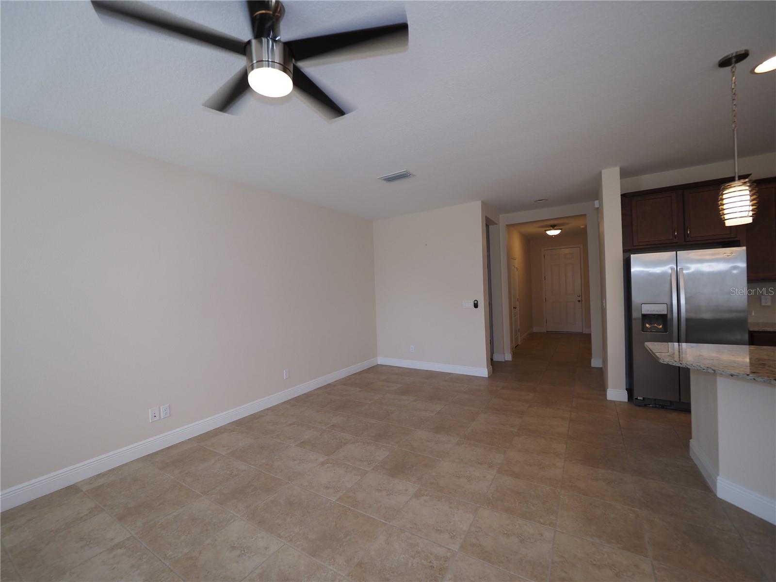 Image 40 of 46 For 995 Molly Circle