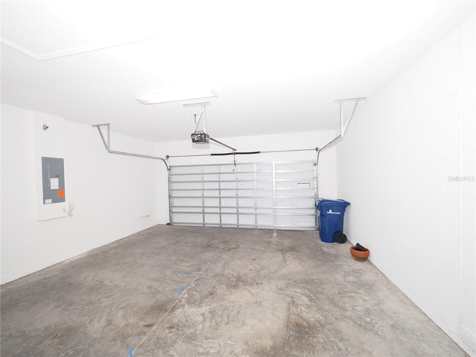 Image 46 of 46 For 995 Molly Circle