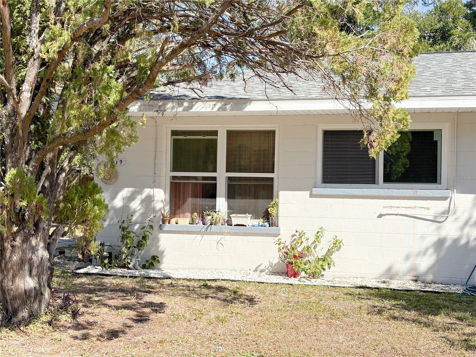 Image 6 of 12 For 219 21st Street E A