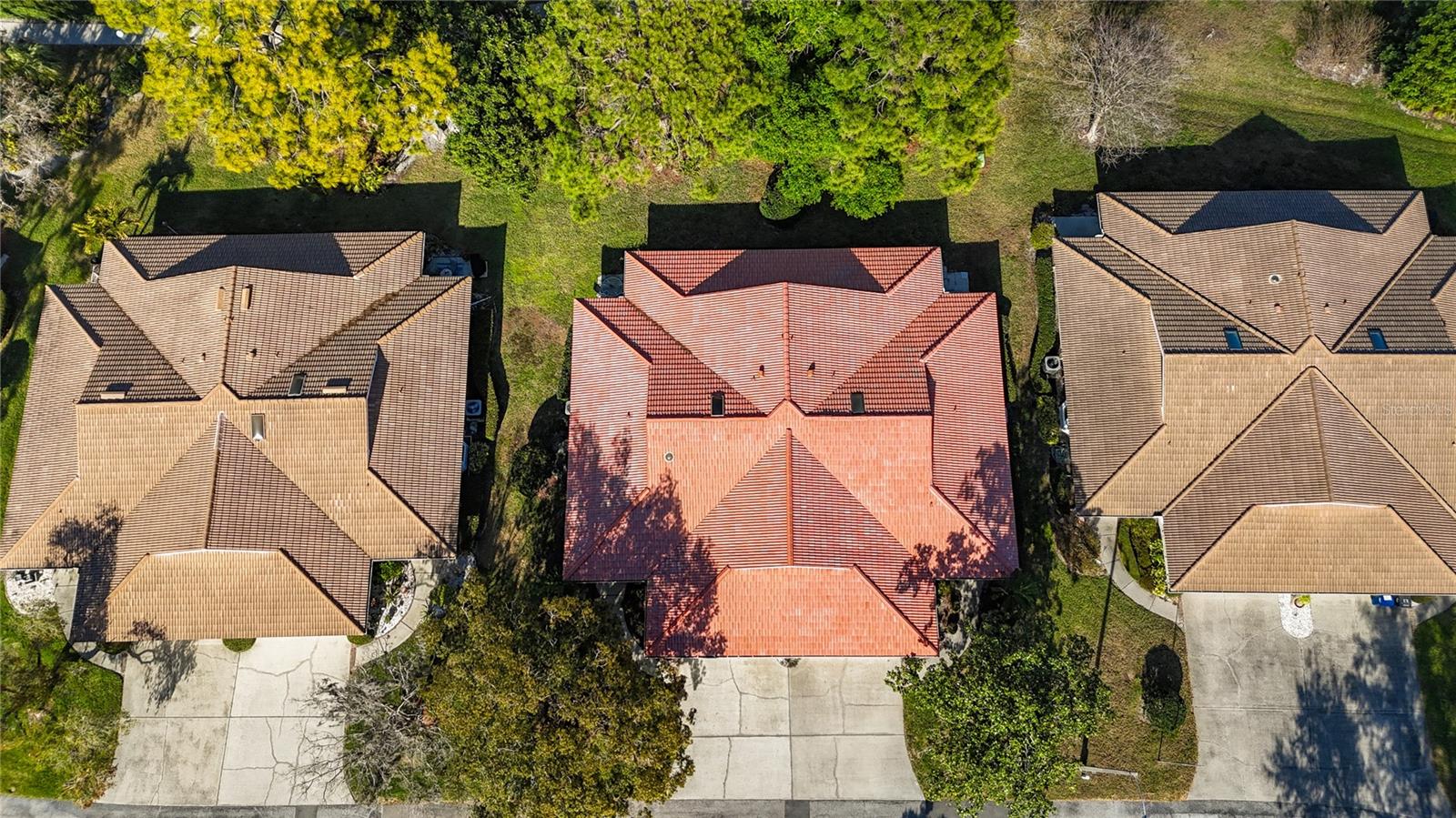 Image 26 of 46 For 5611 Garden Lakes Drive