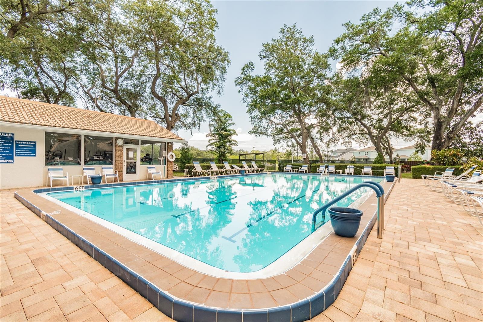 Image 35 of 46 For 5611 Garden Lakes Drive