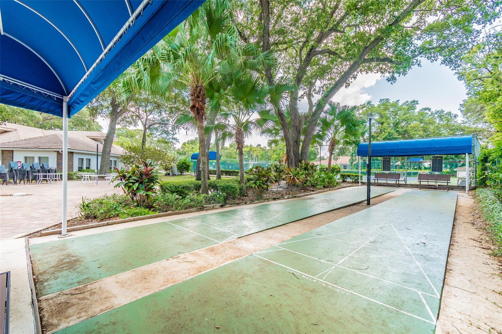 Image 40 of 46 For 5611 Garden Lakes Drive