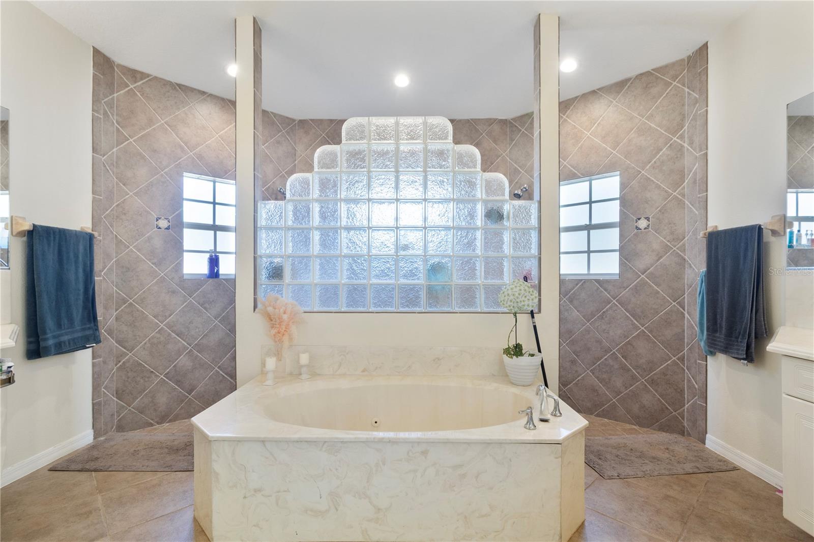 Image 25 of 34 For 6603 Lapidus Road