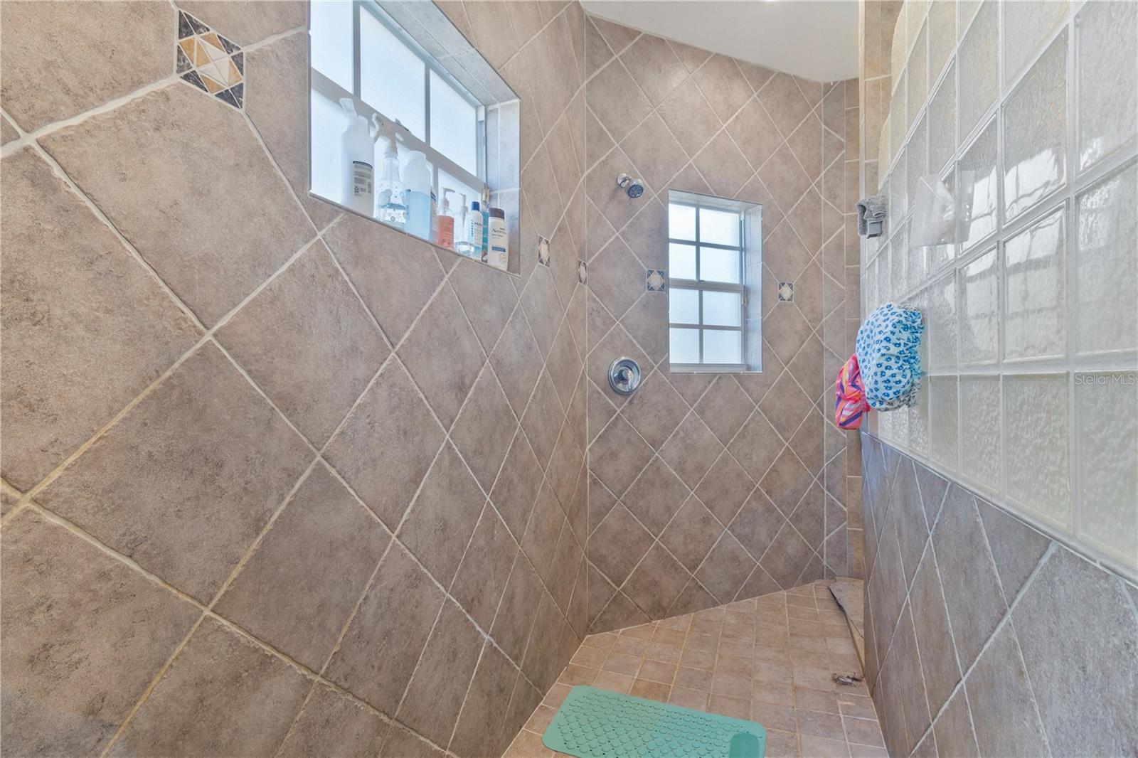 Image 28 of 34 For 6603 Lapidus Road