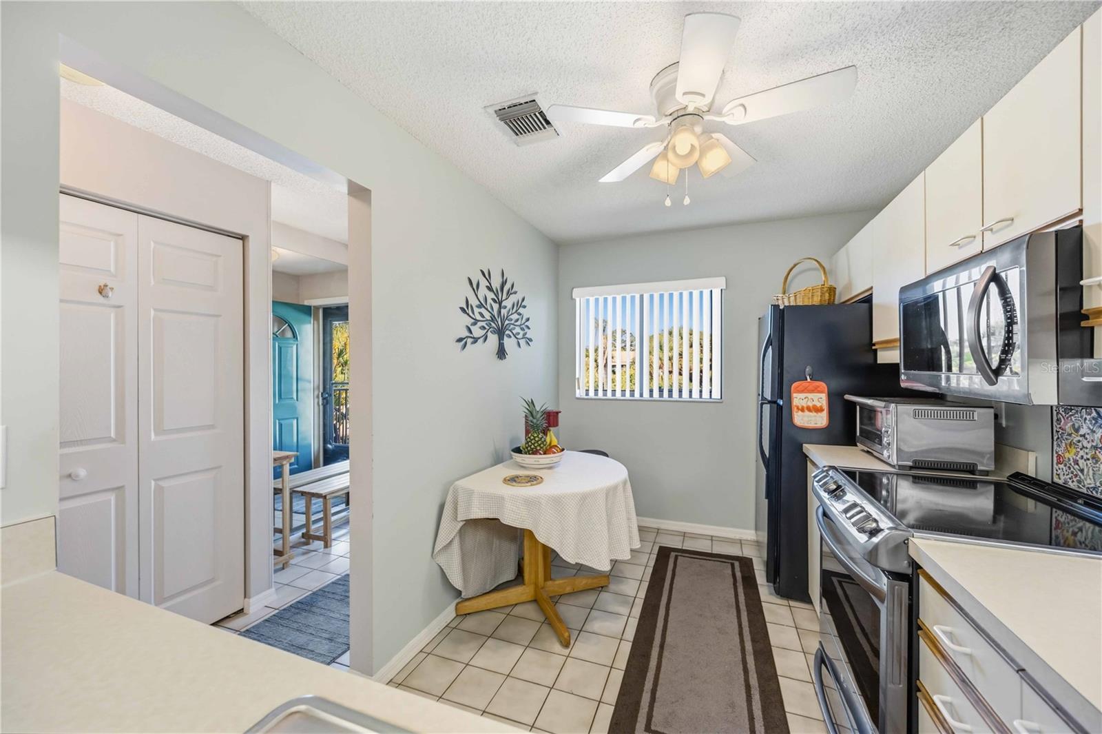 Image 11 of 65 For 5515 Ashton Way 5515