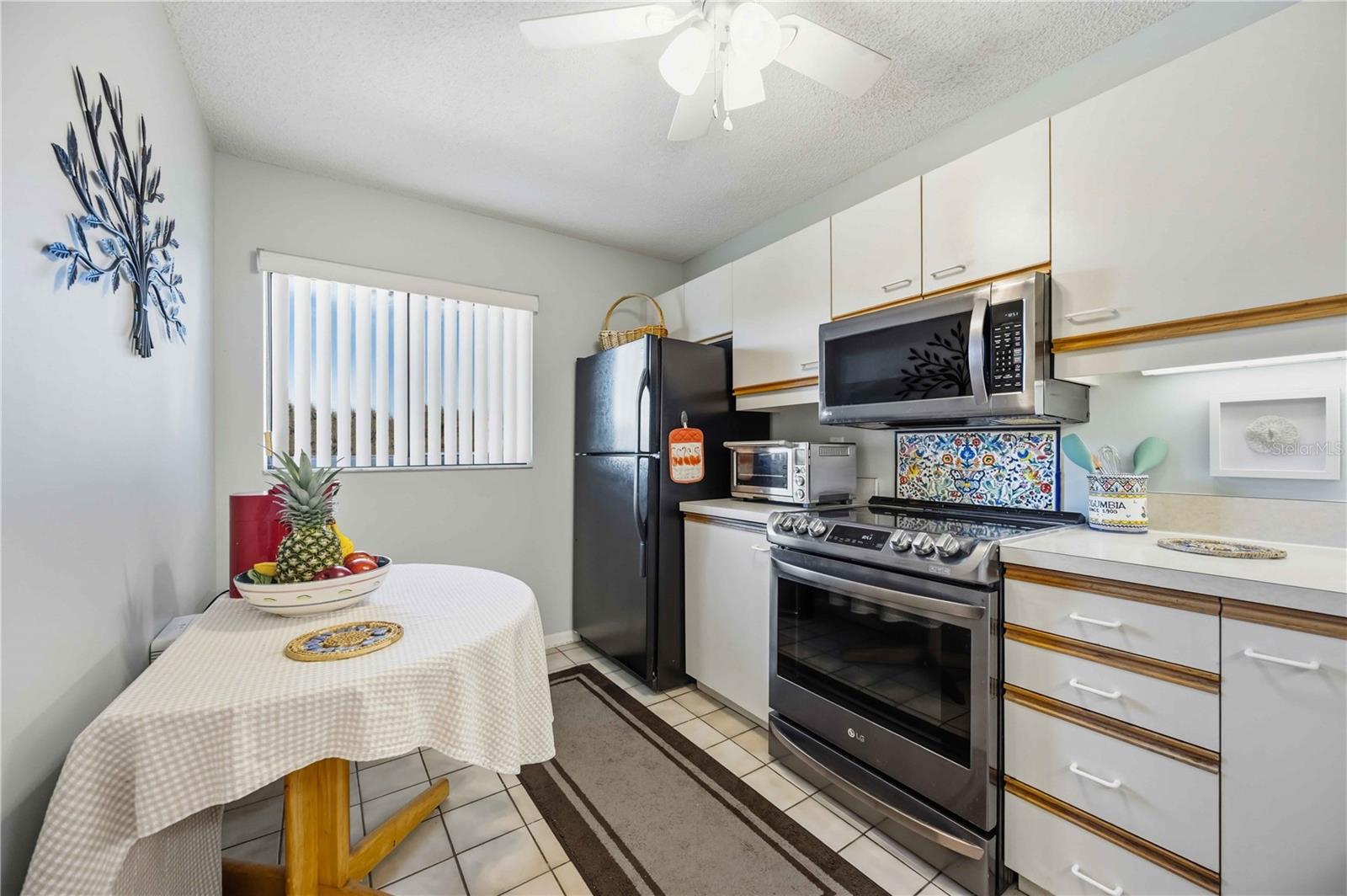 Image 8 of 65 For 5515 Ashton Way 5515