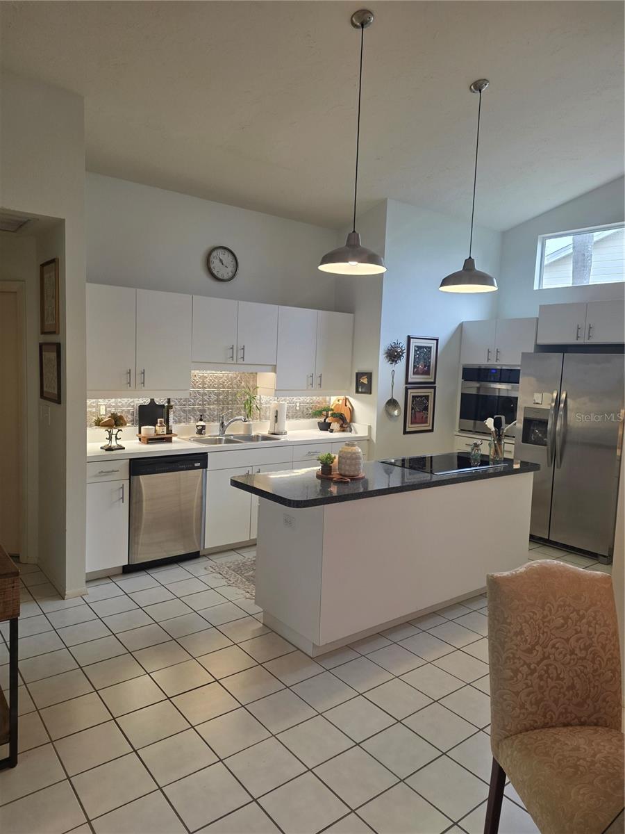 Image 5 of 13 For 7817 Geneva Lane