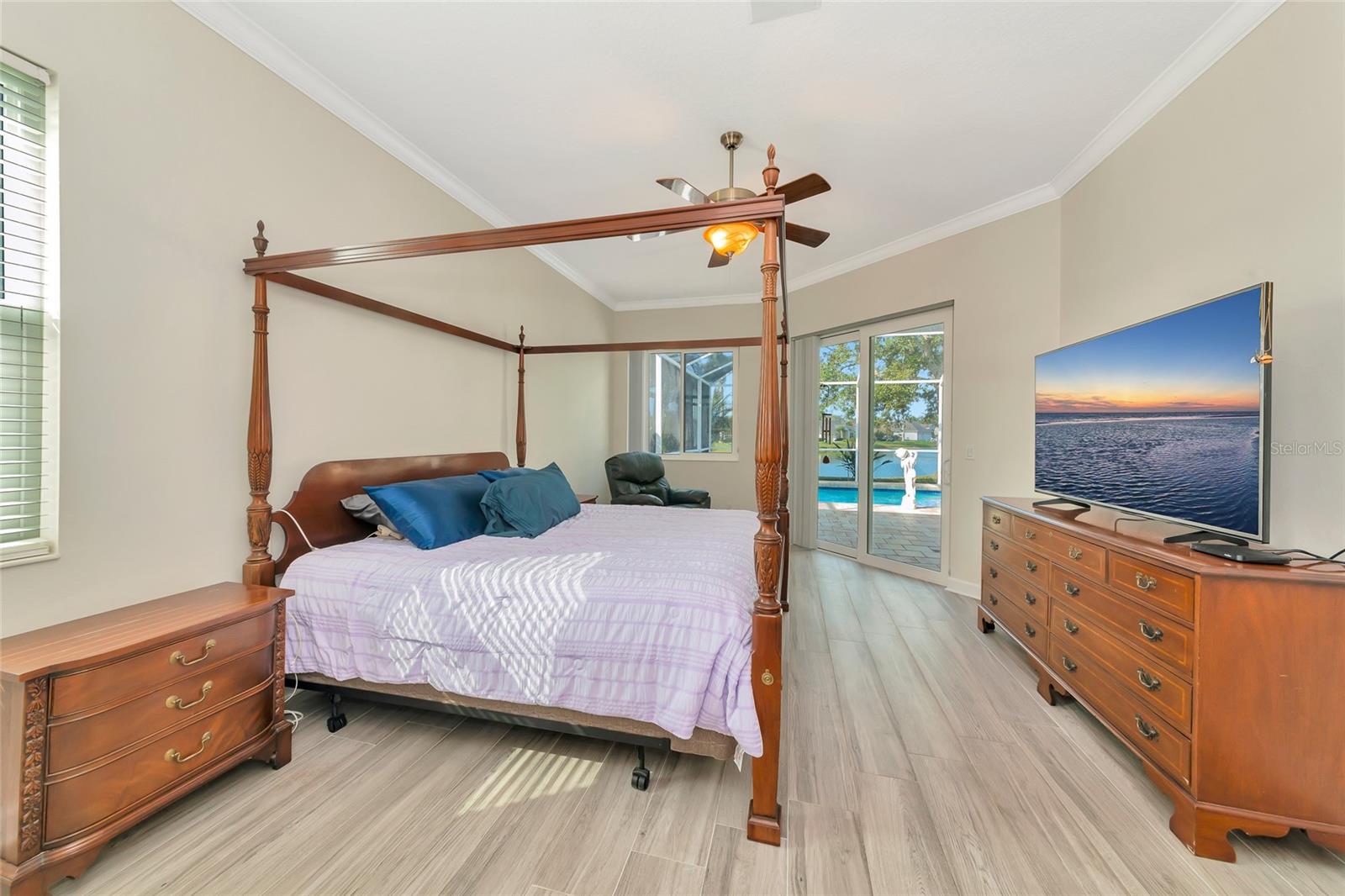 Image 8 of 27 For 4990 Gardiners Bay Circle