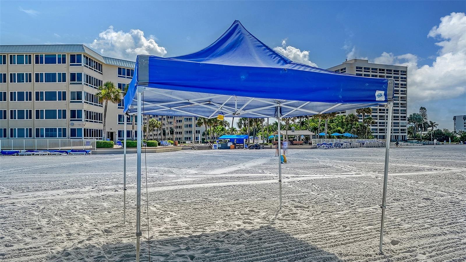 Image 59 of 89 For 5920 Midnight Pass Road 1003