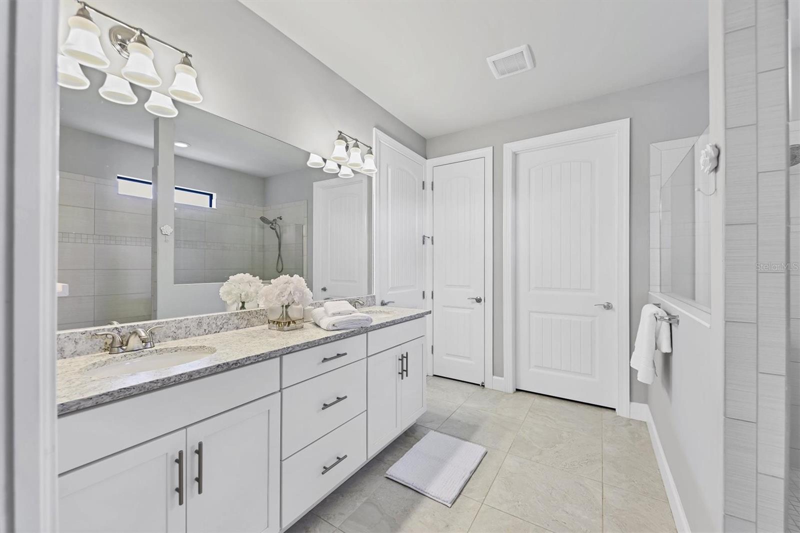 Image 19 of 49 For 5508 Eagle Creek Road