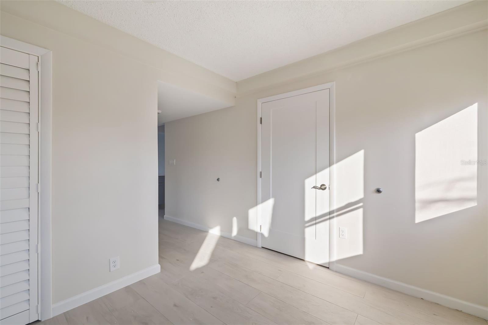 Image 25 of 46 For 6750 Gulf Of Mexico Drive 163