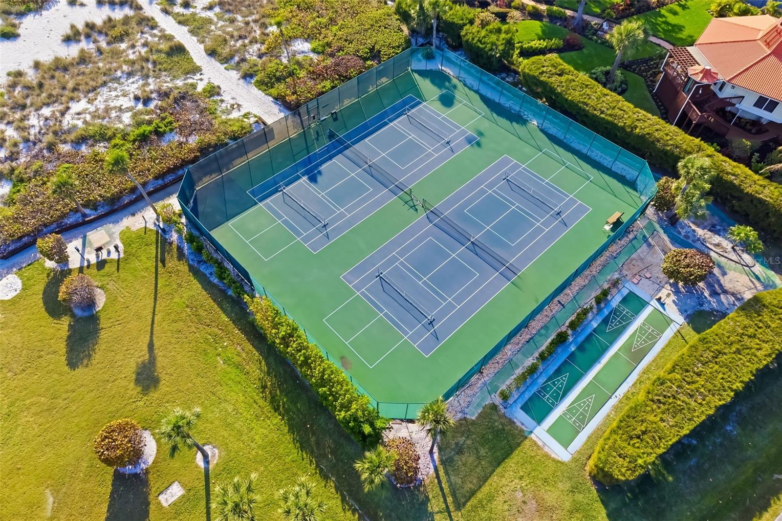 Image 36 of 46 For 6750 Gulf Of Mexico Drive 163