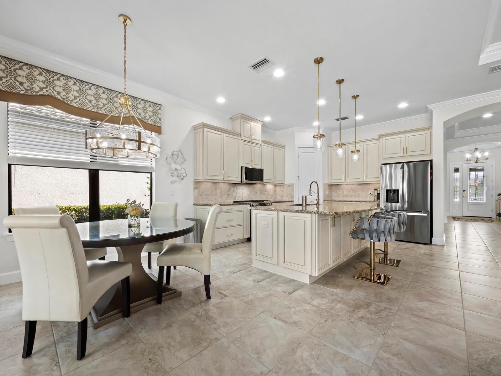 Image 11 of 47 For 4124 Ilaria Avenue