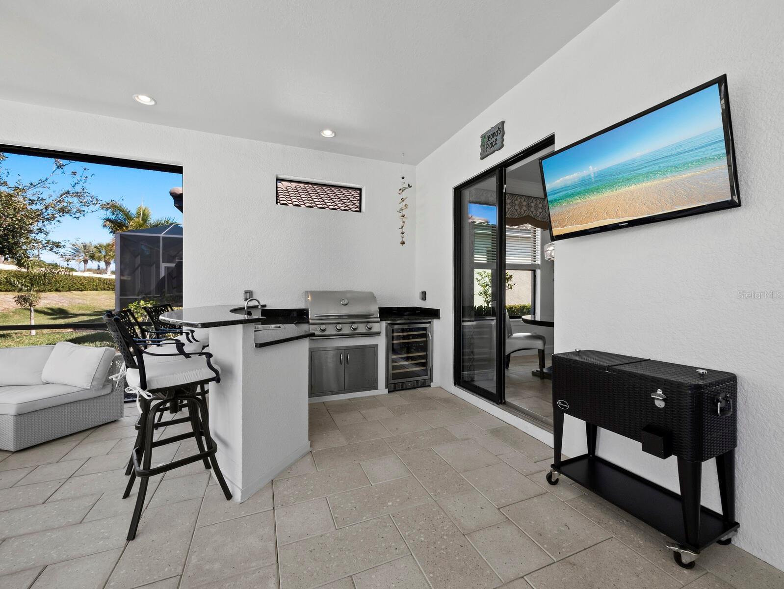 Image 17 of 47 For 4124 Ilaria Avenue