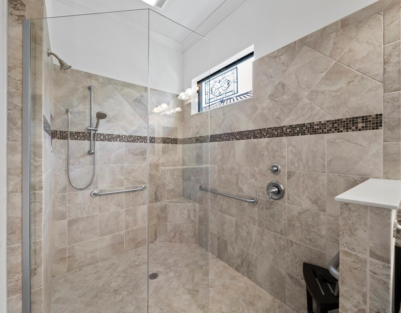 Image 28 of 47 For 4124 Ilaria Avenue