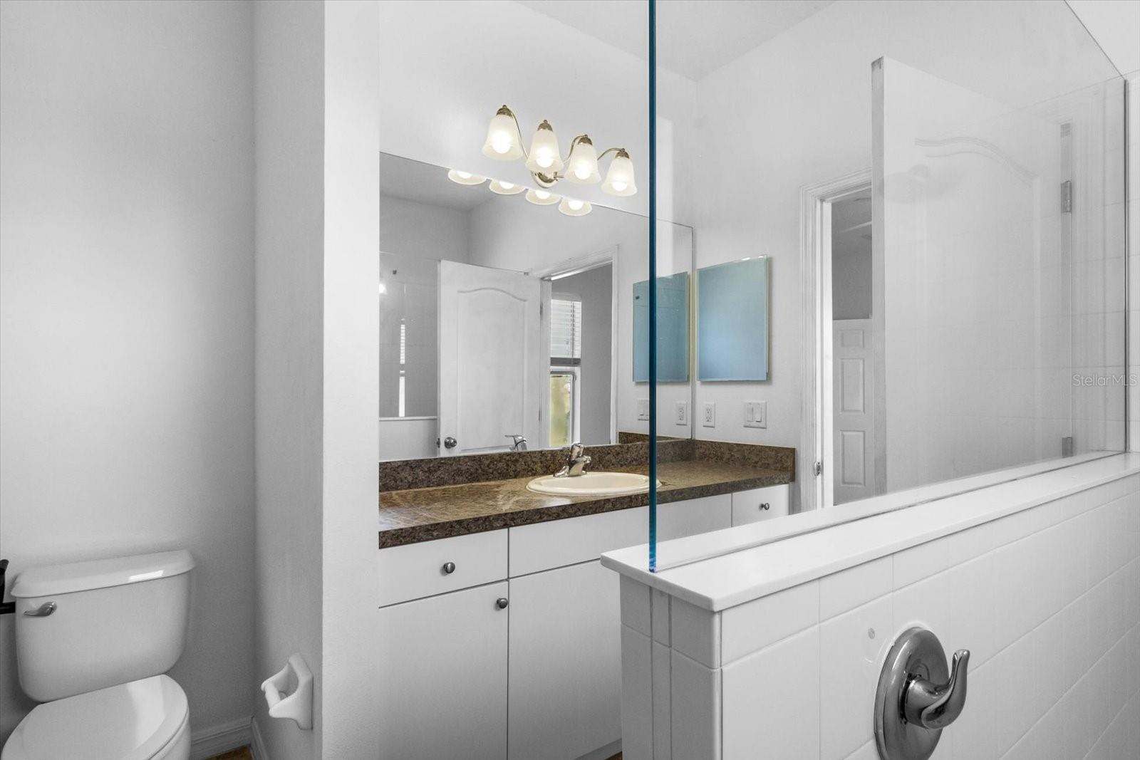 Image 22 of 34 For 4915 Mission Park Lane