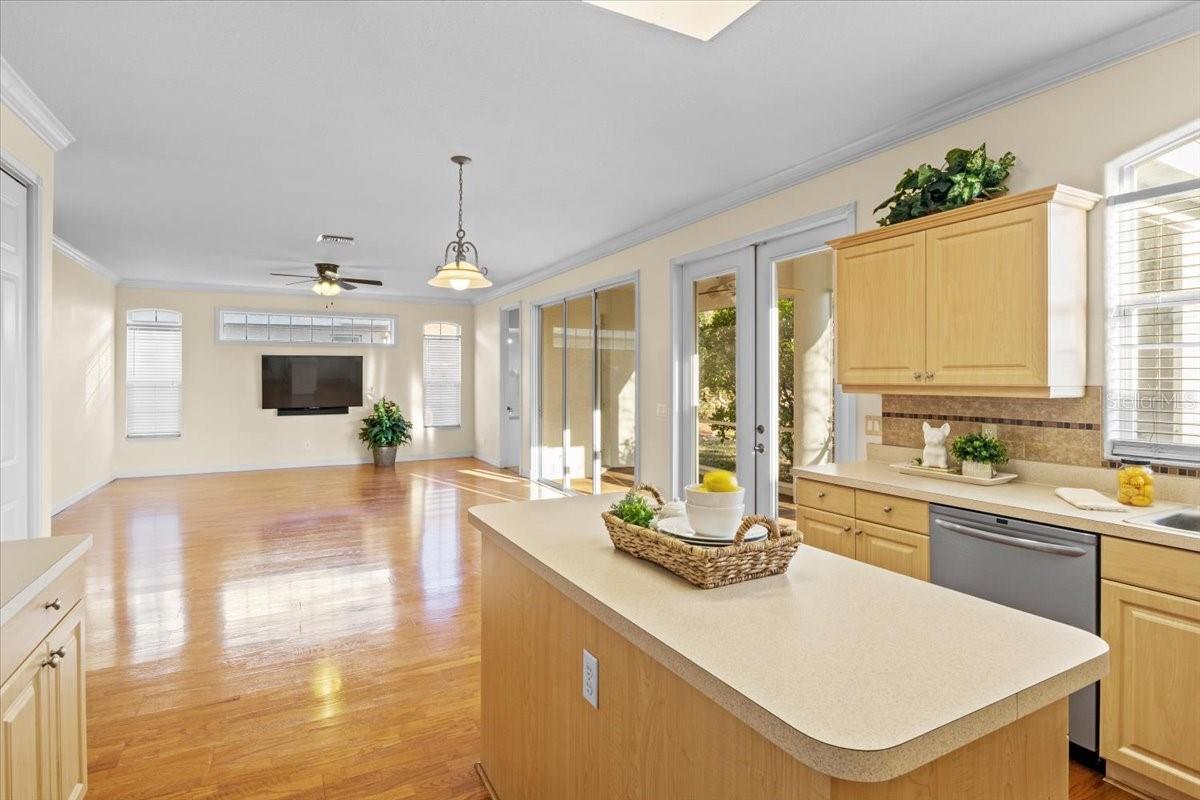 Image 19 of 58 For 6307 Laurel Creek Trail